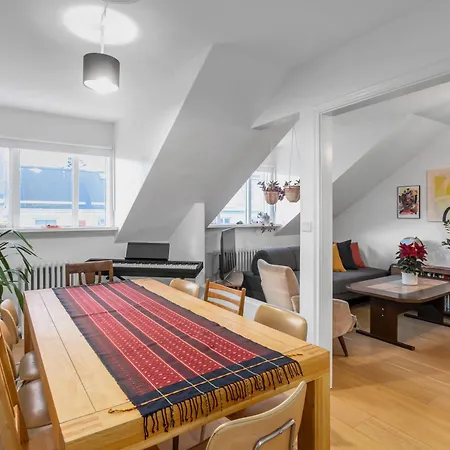 Cosy And Bright Rooftop